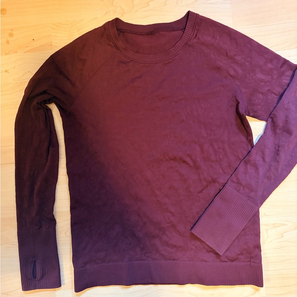 Women's Crewneck Sweater in Burgundy